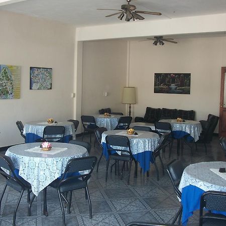 Hotel Vip Сан-Клементе-дель-Тую Екстер'єр фото